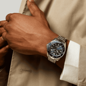 SEIKO PROSPEX COASTLINE COBALT DIVERS POLYGONAL STYLE SPB483J1 ruka | HETA 1892 satovi i nakit Sarajevo
