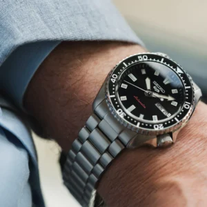 SEIKO 5 SPORT SRPL85K1 ruka | HETA 1892 satovi i nakit Sarajevo