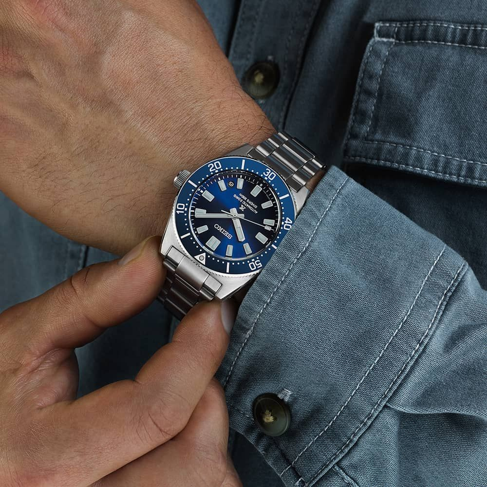 SEIKO PROSPEX 1965 REVIVAL DIVERs IN COVE BLACK SPB451J1 ruka 2 | HETA 1892 satovi i nakit Sarajevo