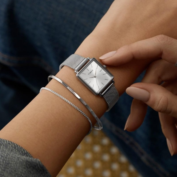 TIMEX ŽENSKI SAT TW2Y26300 ruka | HETA 1892 satovi i nakit Sarajevo
