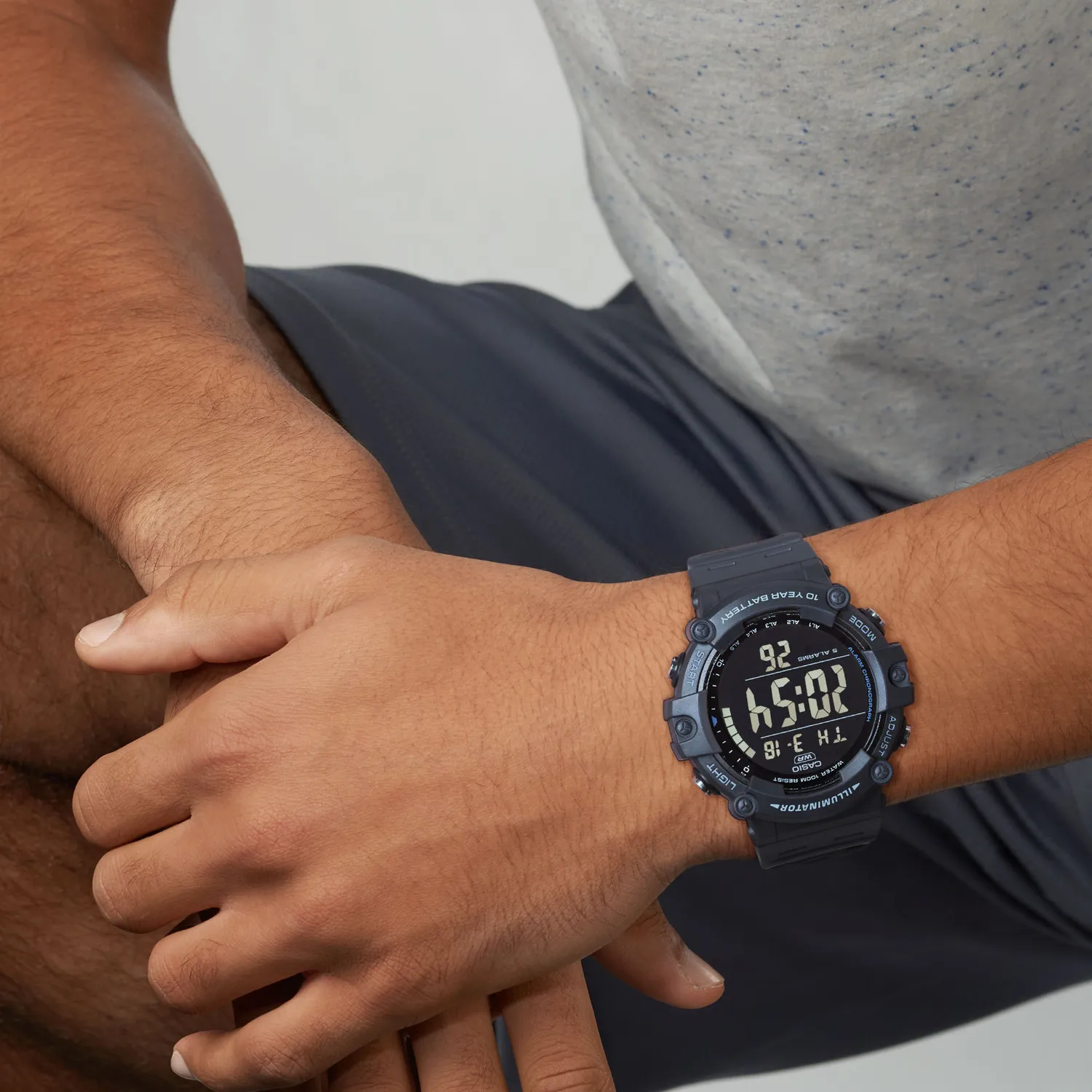 CASIO AE-1500WH-8BVEF MUŠKI SAT – na ruci