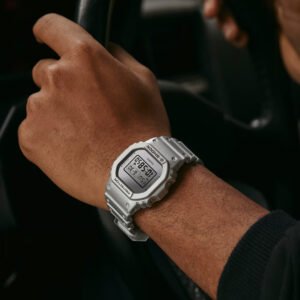 CASIO G-SHOCK DW-5600FF-8ER MUŠKI SAT ruka | HETA 1892 satovi i nakit Sarajevo