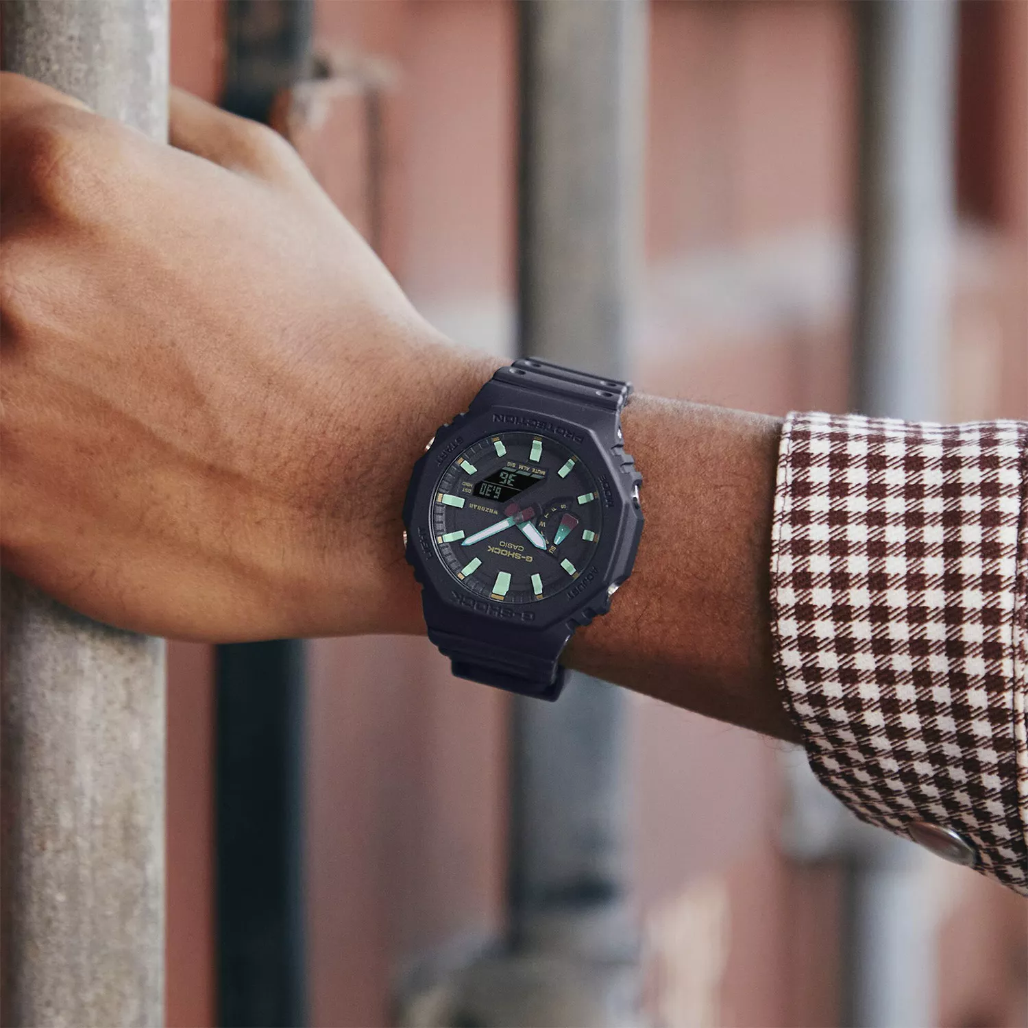 CASIO G-SHOCK GA-2100RC-1AER MUŠKI SAT ruka | HETA 1892 satovi i nakit Sarajevo